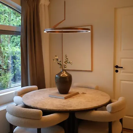 Modern Within Walking Distance To The Town Апартаменты
