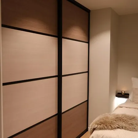 Modern Within Walking Distance To The Town Апартаменты