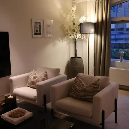 Modern Within Walking Distance To The Town Апартаменты *